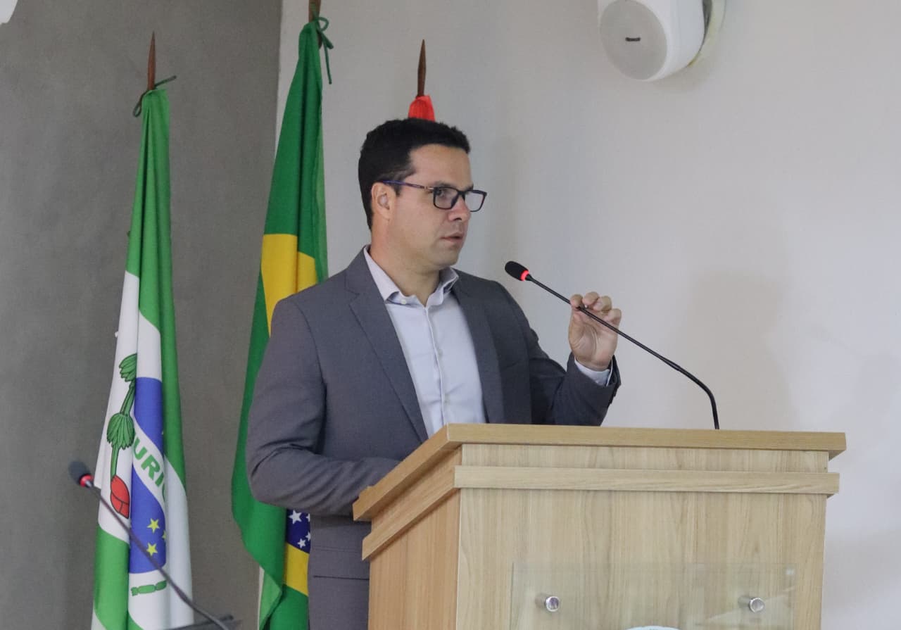 A Câmara Municipal de Murici aprovou o Projeto de Lei, que versa sobre a implantação de kit escolar inclusivo na rede municipal de ensino.